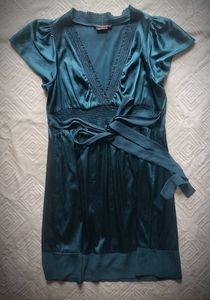 BCBG silk like dress size M